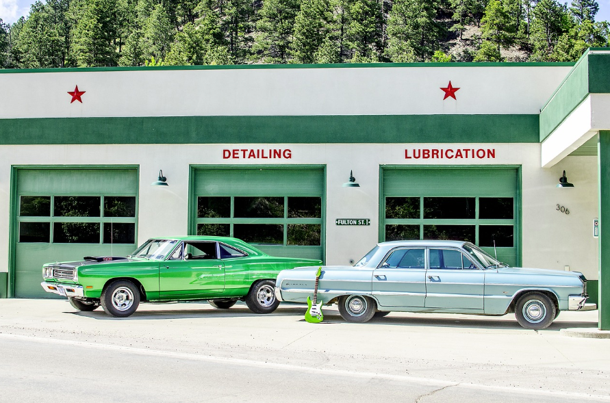 auto shop signage